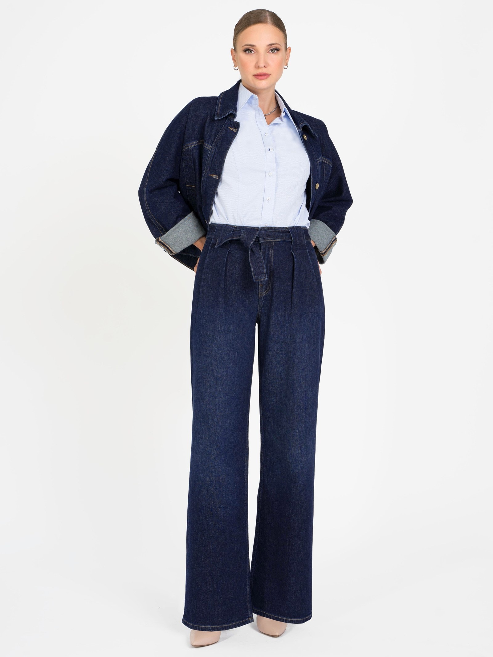 Paperbag-Waist Wide-Leg Jeans — 3