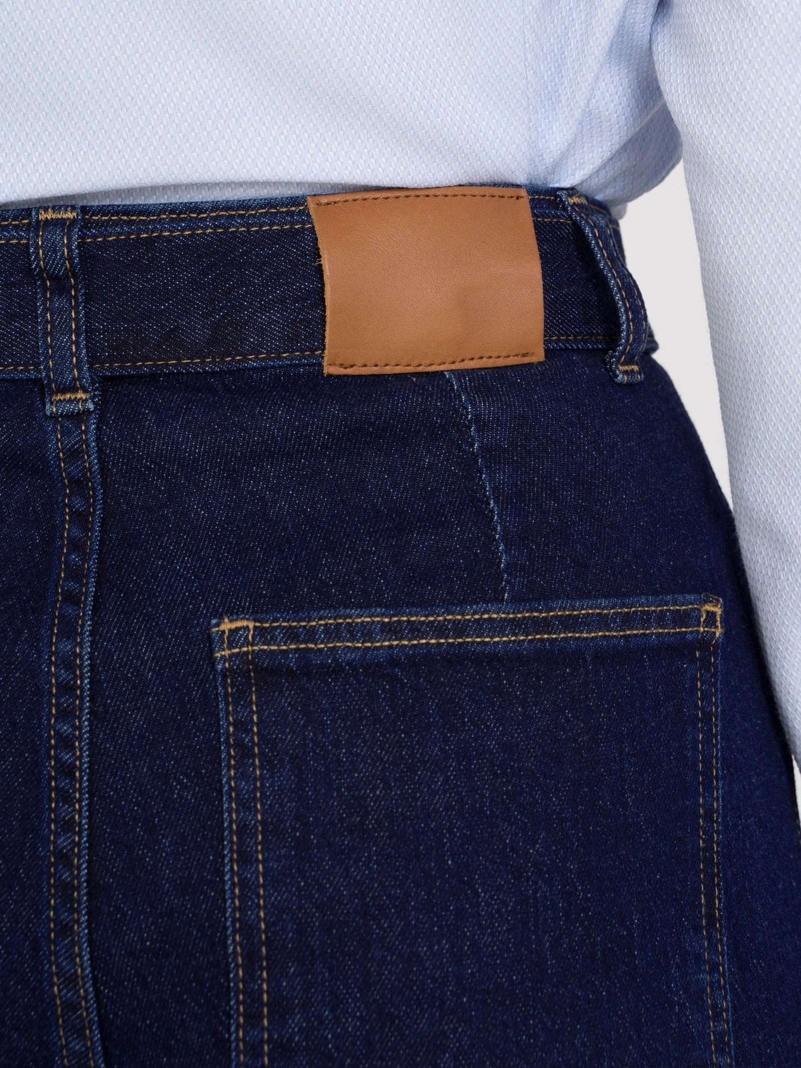 Paperbag-Waist Wide-Leg Jeans — 6
